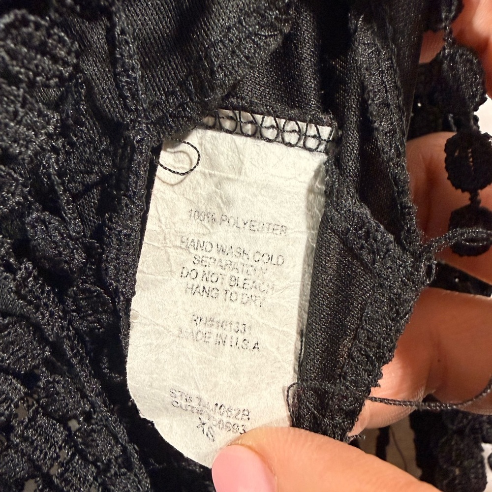 Charlotte Russe Women’s Black Lace Fringe Lined‎ Crop Camisole - Picture 6 of 8